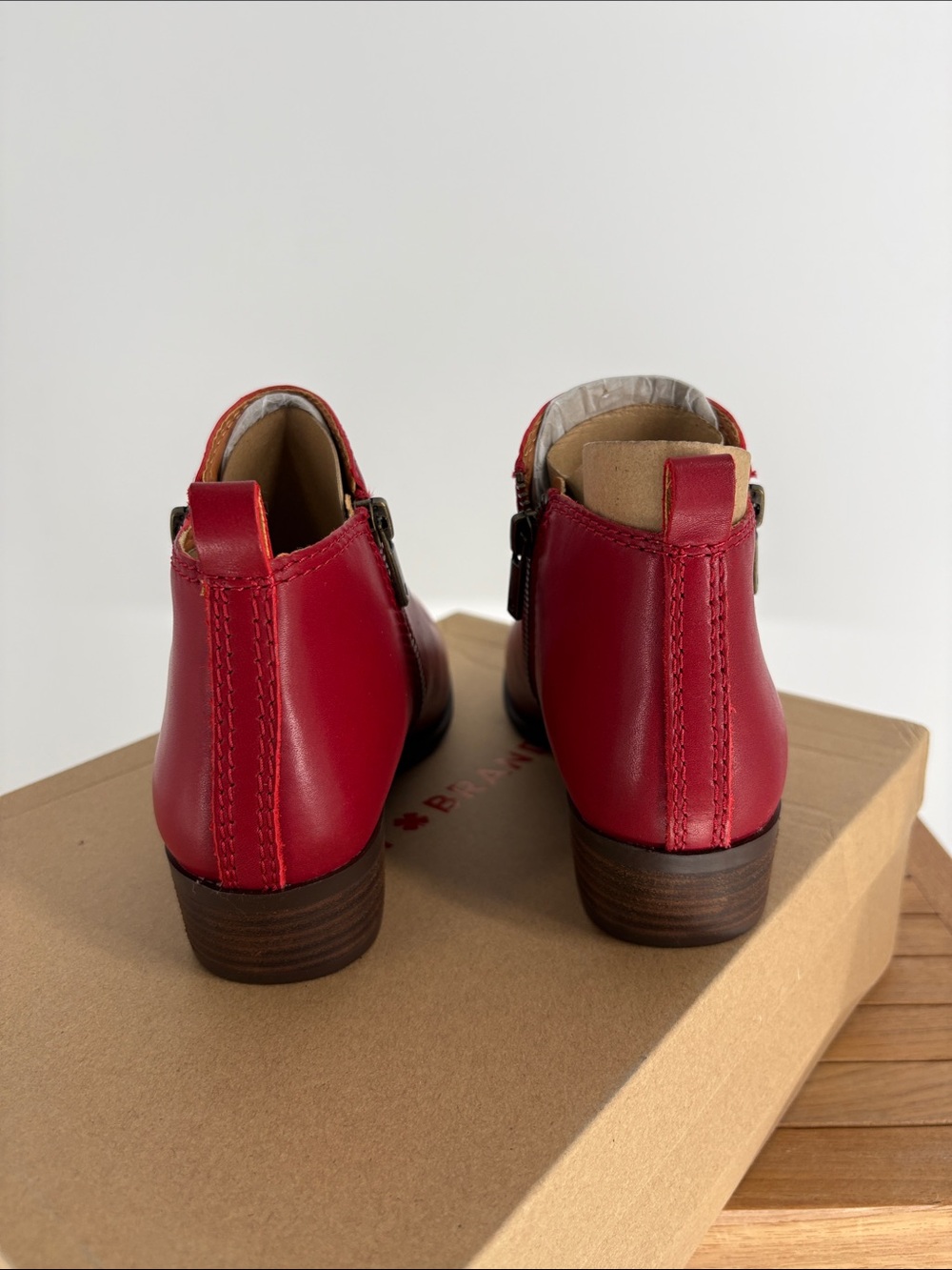 New Lucky Brand LK-BASEL  Leather Ankle Booties SIZE 6.5 - Picture 4 of 7